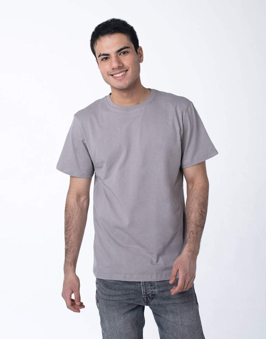 Светло-серая мужская футболка оптом